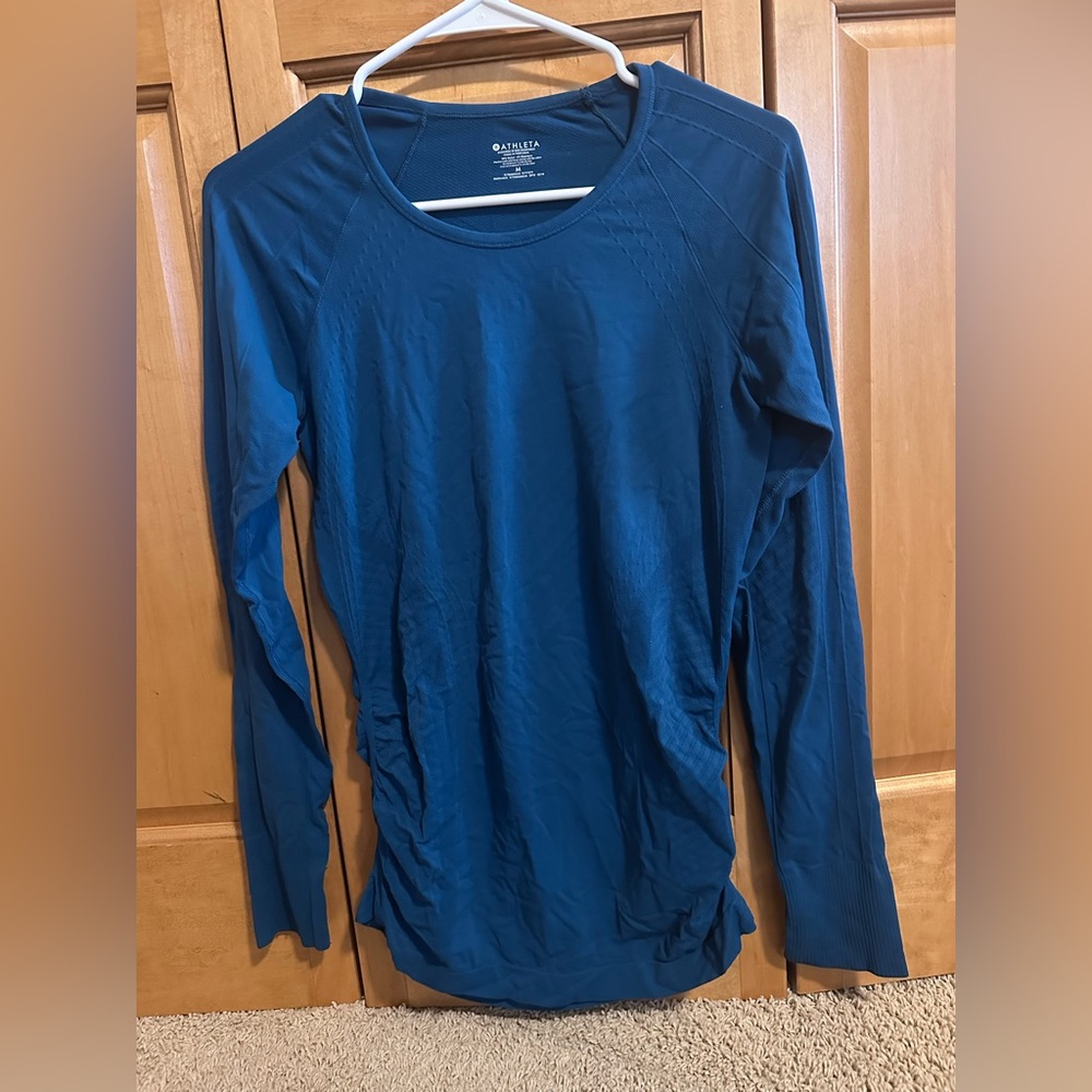Athleta Women's Blue Long Sleeve Tee